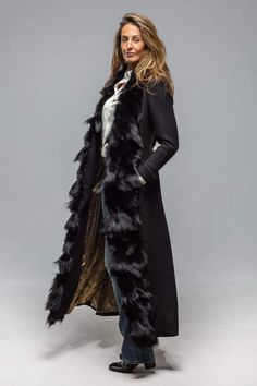 Fur Trimmed Coat, Tulle Blouse, Fur Trim Coat, Knit Outerwear, Velvet Coat, Folk Fashion, Sport Dress, Modern Branding, Tailored Jacket