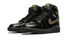 Air Jordan 1 High Black, Yeezy 750, Jordan 1 Black, Converse Run Star, Nike Swoosh Logo, Adidas Spezial, Jordan 1 High Og, Nike Dunk High, Wings Logo