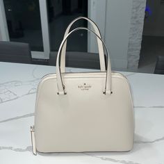 Brand New - Kate Spade White/Silver - Patterson Drive Pebbled Emboss Elegant Silver Kate Spade Bag, Kate Spade Silver Bag For Everyday Use, Kate Spade Silver Bag For Everyday, Kate Spade Silver Everyday Bag, Silver Kate Spade Bag For Everyday, Kate Spade Luxury Silver Bag, Luxury Silver Kate Spade Bag, Beautiful Wardrobe, Leopard Print Bag