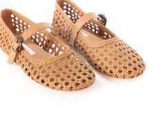 Crafted from hand-woven leather, Neve is a flat ballet sandal with a slightly rounded ballerina toe and single strap.   Product type: Ballet Flats Material: Leather 100% Buff Leather Sole Colour Family: Tan Made in India. Designed in London Material: Leather 100% Buff Leather Sole Colour Family: Tan Woven Ballet Flats, Brown Ballet Flats Outfit, Chartreuse Sweater, Preppy Hippie, Brown Ballet Flats, Mediterranean Summer