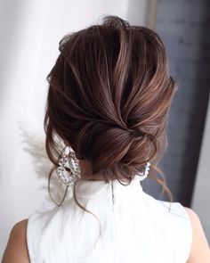 Messy Updo, Bridal Hair Updo, Curly Hair Updo, Prom Hairstyles For Long Hair, Wedding Hair Inspiration, Low Bun, Bridal Updo, Penteado Cabelo Curto