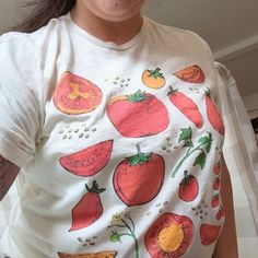 Tomato Shirt Fruit Shirt Botanical Shirt Cottagecore Clothing Vegan Shirt Garden T Shirt Vegetable T Shirt Fruit Tee Aesthetic Clothes - Etsy Vietnam Tomato Shirt, Fruit Shirt, Botanical Shirt, Vegan Shirt, Vinyl Transfer, Oversized Fits, Aesthetic Clothes, Vietnam, Fruit