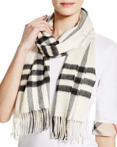 Stay warm in sophisticated style with Burberry's luxe cashmere scarf, canvased with the design house's signature check pattern. Luxury Cashmere Scarf For Fall, Luxury Cashmere Scarves For Fall, Classic Plaid Scarves For Fall, Giant Check, Ugly Dresses, Icon Check, Burberry Classic, Scarf Jewelry, Cashmere Scarf