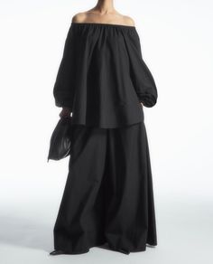 Flowy Pants Outfit, Cos Outfit, Cos Fashion, Pants Drawing, Black Wide Leg Trousers, Wide Leg Dress Pants, Wide Trousers, Pantalon Large, Closet Fashion