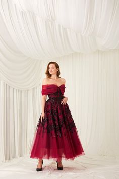 #womeneveningdress, #eveningdressesforwomen, #designereveninggowns, #eveningdressesforweddings, #longeveninggownswithsleeves, #longeveningdresses, #shorteveningdresses, #longsleevegowns v