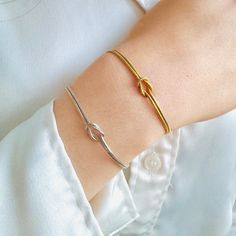 LOVE KNOT BRACELET FOR COUPLE - GIFT FOR BEST FRIEND - CHRISTMAS GIFT - COUPLE MATCHING BRACELET - GIFT FOR GIRLFRIEND - ANNIVERSARY GIFT - FRIENDSHIP BRACELET GIFT -  ✨The Eternal Symbol of Your Love✨ ✨Bracelet: 925 Sterling Silver. Gold Plated, Rose Gold Plated. ✨Bracelet Size: 6.5'' (17cm) +1.5'' (4cm) ✨Symbol of Love and Unity Friendship Bracelet ✨A Perfect Girlfriend Gift, Gift for Couple, Infinity Friendship Gift, Anniversary Gift ✨Perfect Gift Ideas for Lovers, Friendship Gift, Gift for H Eternal Symbol, Love Knot Bracelet, Perfect Girlfriend, Infinity Bracelets, Best Friend Christmas Gifts, Girlfriend Anniversary Gifts, Girlfriend Anniversary, Bracelet Couple, Couple Bracelet