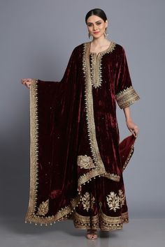 Wine red kurta with zardozi, badla embroidery and sequin detail. Comes with embroidered sharara and dupatta. - Aza Fashions Tilla Work Embroidery, Kashmiri Kurta, Kashmiri Dress, Kashmiri Suits, Velvet Shawls, Velvet Outfit, Velvet Dupatta, Red Kurta, Velvet Dress Designs