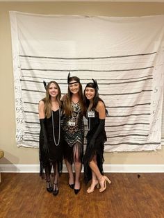 Great Gatsby Theme Outfit, Gatsby Theme Outfit, 1920s Halloween Costume, Great Gatsby Outfit, 20s Accessories, Flapper Girl Costumes, Flamboyant Style, Gatsby Outfit, 20s Costume