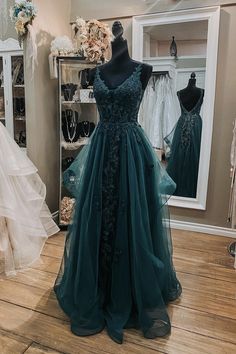 Dark Green Prom Dress, Lace Long Prom Dress, Green Evening Dress, Green Tulle, A Line Evening Dress, Long Prom Gowns, Prom Dress Inspiration, Cute Prom Dresses, Pretty Prom Dresses