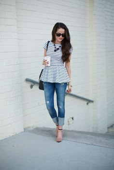 cute striped peplum & jeans! Vetements Shoes, Flattering Outfits, Peplum Shirts, Striped Shirt, Spring Summer Fashion