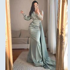 Muslim Green Mermaid Satin Elegant Beaded With Skirt Evening Dress - Women's Party Gown 2024 Green Evening Dress, Green Mermaid, Braut Make-up, Evening Gowns Elegant, Gowns Prom, Long Sleeve Gown, Party Gown, Formal Party Dress, Pretty Prom Dresses