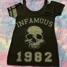 Size S Alternative Black Tops With Logo Print, Alternative Style Black Tops With Logo Print, Alternative Black Top With Text Print, Gray Band Merch Top With Letter Print, Gray Band Merch Tops With Letter Print, Black Tri-blend Tops With Graphic Print, Edgy Gray Tops With Letter Print, Black Tri-blend Tops With Text Print, Black Tops With Text Print