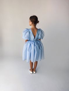 This is an organza dress with puffy sleeves. V-back dress is fastened of a 2 buttons and zipper. Perfect for flower girl, for first communion, baptism and for wedding.  Our sizing based child's full height (from the head top to heels). Please check the size chart before you place your order. The size chart is the picture of the listing. ✅ Materials: organza, silk. ✅ Processing time: 1-3 business days. ✅ Recommendations for care: Hand wash in cold water (not more than 40C degrees / 104F) is prefe Flower Girl Dress With Sleeves, Baby Wedding Dress, Blue Flower Girl Dress, Baby In Wedding Dress, Blue Flower Girl, Lace Flower Girl Dress, Flower Girl Dresses Blue, Dress With Puffy Sleeves, Ivory Flower Girl