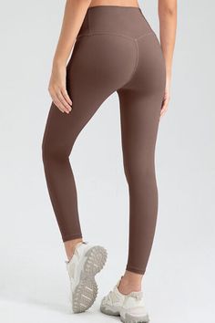 Features: Basic style Stretch: Highly stretchy Material composition: 70% nylon, 30% elastane Care instructions: Machine wash cold. Tumble dry low. Imported Product measurements:S:Bottom Length 32.28 in, HIP 27.17 in, Waist 18.90 inM:Bottom Length 33.07 in, HIP 28.74 in, Waist 20.47 inL:Bottom Length 33.86 in, HIP 30.31 in, Waist 22.05 inXL:Bottom Length 34.65 in, HIP 31.89 in, Waist 23.62 in Blue High-waisted Stretch Leggings, Blue Micro-elastic Seamless Leggings, Pink Peacock, Blue Zones, Stylish Clothes For Women, Quality Fashion, Affordable Clothes, Basic Style, Stretchy Material