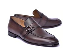 Italian Loafers, Cordovan Shoes, Buckle Loafers, Gentleman Shoes, Popular Shoes, Business Shoes, Shoe Tree, Leather Shoes Men, Suede Shoes