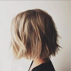 Lauren Conrad's choppy square cut bob Lauren Conrad Short Hair, Mom Bob, Short Hairstyle, Short Blonde, Hair Envy, Hair Today, Great Hair, Bob Cut, Bobs Haircuts