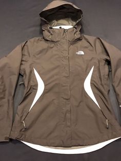 The North Face Jacket-Hyvent Women Sz.S/P-Arm pit to arm pit 21”- jacket length 24”-Nylon-Brown-L Sleeve-EUC. Condition is Pre-owned. Shipped with USPS Priority Mail. North Face Outfits Women, North Face Fleece Outfit, North Face Outfits, Fleece Outfit, Triclimate Jacket, North Face Coat, The North Face Jacket, North Face Fleece, Soft Shell Jacket