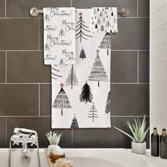 Modern Black and White Christmas Pine Trees Bath Towel Set White Pine Tree, Black And White Christmas, Christmas Tree Collection, Christmas Bathroom Decor, Teal Walls, Custom Towel, Christmas Towels, Simple Aesthetic, Simple Christmas Tree