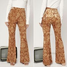 Reposhing This Item I Purchased From @Truehippychic. Unfortunately A Bit Too Long For Me (5’ For Reference) And Never Worn. Questions? Leave A Comment Below! Pink Lounge Pants, Retro Vintage Christmas, High Waisted Flare Pants, Preppy Prom, Boho Tie Dye, Festival Pants, Velvet Flares, Business Formal Dress, Chic Pants