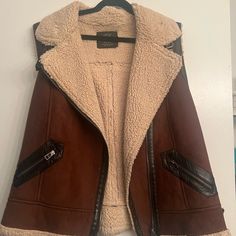 Zara Faux Shearling Sherpa Lined Vest! Faux Shearling Vest, Shearling Vest, Zara Jackets, Sherpa Lined, Jackets & Coats, Jackets For Women, Zara, Cream, Women Shopping