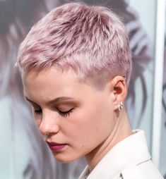 30 Stunning Short Hair With Layers Ideas - Glamour Corner Very Short Pixie Cuts, Super Short Haircuts, Really Short Hair, Very Short Haircuts, Spiked Hair, Super Short Hair