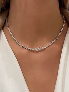 Necklace Design Ideas, Delicate Diamond Necklace, Diamond Chain Necklace, Diamond Pendant Sets, Diamond Tennis Necklace, Diamond Necklace Designs, Fancy Necklace