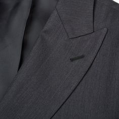 NEW Color: Dark Gray Herringbone Vitale Barberis Canonico Super 110's Wool Two Button Closure Fully Lined Non-Working Sleeve Buttonholes Double Vented Flap Pocket Peak Lapel Flat Front Pants Zip Fly Closure Made in Italy EU 50 / US 40 Jacket Measurements: Shoulder: (seam to seam) 18" Jacket Length: 28.5" Sleeve Length (top of the shoulder seam to the edge of the vented side of the sleeve): 25" Chest: 42" Waist: 40" Pants Measurements: Waist: 34.5" Additional Fabric To Expand Waist 1.5" Inseam: U Tailored Wedding Suits With Hidden Button Closure, Classic Double Breasted Wedding Suit With Hidden Button Closure, Wedding Suits With Notch Lapel And Buttons, Wedding Double Breasted Suit With Hidden Buttons, Elegant Single Button Wedding Tuxedo, Tailored Suit And Tie Accessories For Wedding, Designer Single Breasted Formal Suits, Luxury Wedding Suits With Hidden Button Closure, Designer Single Breasted Suit For Formal Occasions