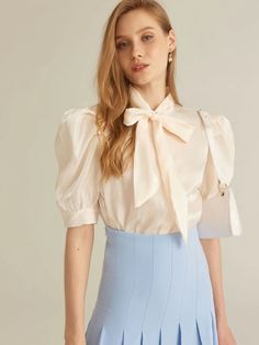 Zyla Archetypes, Satin Bow Blouse, Work Outfits Frauen, Preppy Mode, Blouse Chiffon, Formal Tops, White Blouses, Bow Blouse, Women Blouses