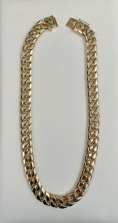 Mens Bracelet Gold Jewelry, Cuban Link Chain Men, Bling Ideas, Gold Cuban Link Chain, Cuban Link Chain Necklaces, Mens Gold Jewelry, Gold Link Chain, Mens Gold Bracelets, Gold Chains For Men