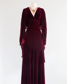 1930s Clothes, 1930s Clothing, 1930's Dresses, 30s Style, Velvet Evening Gown, Vintage Attire, 1930 Fashion, 1930's Fashion, Jeanne Lanvin