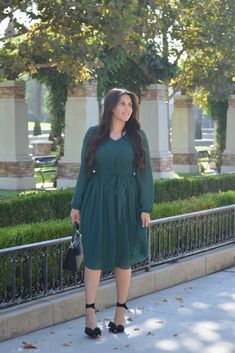 Emerald Green Midi Dress, Lovely Fashion, Defined Waist, Midi Dress Plus Size, Fall Winter Dresses, Green Midi Dress, Spring Summer Dress, Dress Gift, Knee Length Dresses