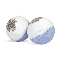 DIY Luxury Lavender Foot Bath Bomb Kit: relax with the soothing scent of these handmade bath fizzies! Cracked Heel Remedies, Spa Recipes, Bombe Recipe, Bath Bomb Recipes, Bath Fizzies, Foot Soak, Diy Spa, Foot Bath, Homemade Bath Products