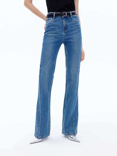 Mid-rise Waist Flared Jeans Pockets Design, Leather Tag, Leather Logo, Mesh Bag, Flared Jeans, Flare Jeans, Patch Logo, Dry Clean, Blue Color