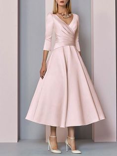 A-Line Mother of the Bride Dress Wedding Guest Elegant Vintage Plus Size V Neck Tea Length Satin 3/4 Length Sleeve with Pleats 2024 2024 - $119.99 Solid Midi Dress, Vintage Plus Size, Dress Wedding Guest, Evening Dresses Cocktail, Fall Wedding Dresses, 50s Dresses, Mother Of The Bride Dress, Pink Midi Dress, Moda Vintage