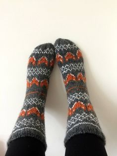 Stay foxy and warm with these fun thick fox socks! Made with 100% wool, available in a variety of sizes. Unisex. This is an original Fir Tree Knitwear pattern. Care instructions: hand wash in warm water and lay flat to dry. Do not tumble dry. Wear with a smile. Do not hesitate to Knitwear Pattern, Fox Socks, Fair Isle Socks, Knit Wool Socks, Knitted Socks, Fir Tree, Sock Patterns, Knit Mittens, Fair Isle Knitting