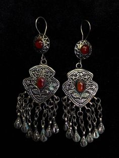 Handmade Vintage Old Silver Kochi Earrings It's Tribal Kochi Earrings With Red Agate Stone It's Totally Handmade EarringsMaterial SilverGemstone Agate Stone Vintage Earrings Silver, Ornate Red Teardrop Jewelry, Traditional Silver Carnelian Jewelry, Red Gemstone Pendant Earrings, Artisan Red Dangle Earrings, Artisan Red Pierced Jewelry, Red Bohemian Sterling Silver Earrings, Red Natural Stone Drop Earrings, Artisan Red Teardrop Earrings