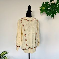 It's an oversized style Shoulder 44.5cm Bust 54cm Sleeve 52cm Length 74cm #retro #jumper #sweater #vintage #winter 👀 Please read before purchasing 📏 Check the measurements before buying as each item is different. 🔍 Please note that vintage or secondhand items may have signs of used and small imperfections, feel free to ask more details. 🖤 No return / refunds. Vintage Long Sleeve Sweater With Floral Print, Vintage Beige Knitted Sweater, Oversized Vintage Cable Knit Sweater, Vintage Knitted Beige Sweater, Vintage Cream Sweater For Spring, Vintage Beige Knit Sweater, Vintage White Long Sleeve Sweater, White Vintage Long Sleeve Sweater, Retro Cream Crew Neck Sweater