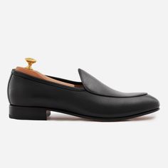 Slip into elegance. With a stylized, elegant silhouette, the Vincent Belgian Loafer in alluring pebbled leather brings a heightened sense of sophistication to your wardrobe. The understated and subtle appearance adapts easily to different looks, from super casual to supremely formal. Comfortable from the moment you slip into them, the Vincents will become even more so as the leather conforms to the shape of your feet the more you wear them - and you might want to wear them all the time. This pro Belgian Loafers, Oxford Boots, Boot Pumps, Pumps Flat, Black 7, Sneaker Shopping, Boot Shop, Shoe Shop, Loafer Shoes