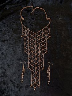 Modern jewelry set by LgicFreeDesign #etsy #jewelry #jewelryset #demiparure #giftforher #gftsforwomen Wire Crochet Jewelry, Minimalist Necklace Gold, Flagstaff Az, Tube Necklace, Chain Fringe, Statement Bib Necklace, Wire Crochet, Fringe Necklace, Flagstaff