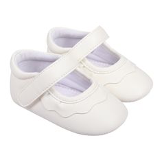 The Amina Crib is the perfect shoe for your little baby! The adorable ruffles and easy hook & loop closure make these adorable crib shoes extra special. They are perfect for that upcoming christening, baby shower or special holiday! Experience the luxury of a shoe that feels like a hug for those tiny toes. It's like a gentle embrace for every step your little explorer takes. Get ready to witness new milestones with the Amina Crib! These shoes are baby-friendly and parent approved! Features and B White Mary Janes With Soft Sole For Spring, White Booties For Baptism, White Closed Toe Booties For Baptism, White Soft Sole Booties For First Birthday, Cute White Booties For Baptism, White Booties For First Birthday Spring, White Booties For First Birthday In Spring, Cream Booties With Soft Sole For Spring, A Hug