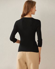 Type: Women's Sweater.Material: 100% A-Grade Wool. Features: 🌟 Premium Cashmere Elegance: Expertly crafted from the finest cashmere, this base layer envelops you in pure luxury. Every thread speaks to our unwavering commitment to quality and opulence. 🌸 Effortless Sophistication: The slim-fit design accentuates your curves, making it the perfect foundation for your outfit. Wear it under your favorite blouse, sweater, or blazer to add a touch of warmth and style to any ensemble. 💖 Second Skin How To Wash Silk, Cashmere Fabric, Cozy Scarf, Timeless Wardrobe Staples, Perfect Foundation, Oversized Style, Sweater Material, Silk Skirt, Mulberry Silk