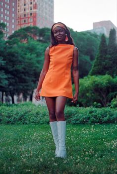 60s And 70s Fashion Black Women, Iconic 60s Fashion, Go Go Outfit 70s, Mid Century Outfit Women, 70s Women Fashion Dresses, Summer 70s Fashion, 60s Twiggy Fashion, 60s Performance Outfits, 60s Fashion Outfits 1960s Style