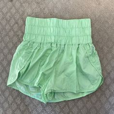 Xs Free People Shorts, New Without Tags High Waist Green Athletic Shorts For Summer, Spring Workout Shorts With Pockets, Green Athletic Shorts For Spring And Summer, High Waist Athletic Shorts With Pockets For Spring, Casual Green Workout Bottoms, Green Athleisure Bottoms With Short Inseam, Green Athleisure Bottoms For Summer, Green Athletic Shorts With Elastic Waistband For Spring, Green Elastic Waistband Athletic Shorts For Summer