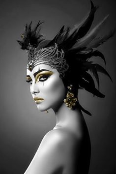 Drag Make-up, Avant Garde Makeup, Feather Headdress, Top Models, Fantasy Makeup, Costume Makeup, Dark Beauty, Creative Makeup