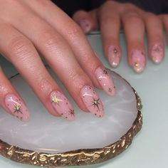 Wedding Nails Whimsical, Celestial Star Nails, Rose Gold Star Nails, Dainty Star Nails, Nail Art Celestial, Celestial Acrylic Nails, Pink Celestial Nails, Simple Celestial Nails