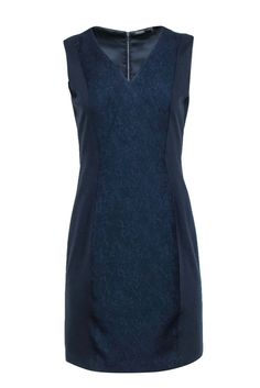 Current Boutique-Elie Tahari - Navy Textured Sleeveless Sheath Dress Sz 4 Contrast Design, Iconic Fashion, Co Workers, Red Lip, Elie Tahari, Sleeveless Sheath Dress, After Hours, Navy Dress, Side Panels