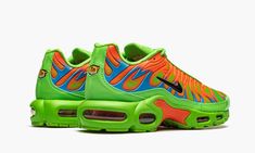 The Supreme x Nike Air Max Plus “Green/Orange” is one of three colorways of the sleek performance runner produced in collaboration by the “World Famous” streetwear brand and Nike for Fall/Winter 2020.  The Air Max Plus is the latest Nike model to be reworked by Supreme as the streetwear giant continues to add its signature flair to some of the brand’s most iconic and, in some cases, unheralded silhouettes.  As for the styling of the shoe, it’s anything but subtle.  Fiery orange TPU overlays, whi Green Running Shoes With Boost Midsole For Streetwear, Streetwear Green Running Shoes With Boost Midsole, Functional Green Running Shoes For Streetwear, Green Sporty Custom Sneakers For Sports, Sporty Green Custom Sneakers For Sports, Sporty Green Custom Sneakers For Streetwear, Dynamic Multicolor Sneakers For Streetwear, Green Functional Sneakers For Streetwear, Functional Green Sneakers For Streetwear