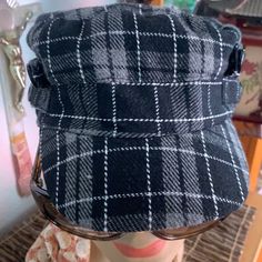 Hat Newspaper Type Style Nwt Perfect For Fall Type Style, Fall Favorites, Newspaper, Black Gray, Black Color, Accessories Hats, Black And Grey, Women Accessories, My Style