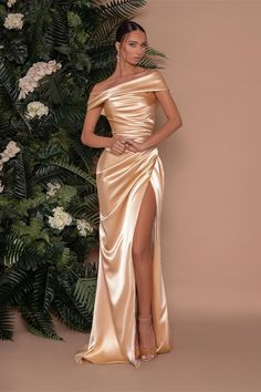 We could custom made more than 34 colors all sizes, if you need custom color and cutsom size, pls leave the color and your bust, waist, hips barefoot height size in the special instruction. Thank you. Gala Dress Inspiration, Champagne Dress Formal, Birthday Long Dress, Formal Dress Corset, Corset Long Dress, Elegant Gold Dress, Glam Bridesmaid Dresses, Gold Mermaid Prom Dress, Gold Elegant Dress