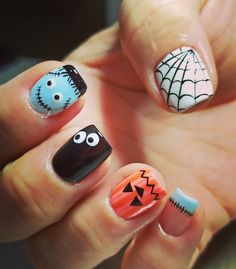 Spooky Halloween Nails Black, Halloween Nail Designs 2022, Nails Black Halloween, Halloween Nails Square, Halloween Nails Black, Spooky Halloween Nails, Black Halloween Nails